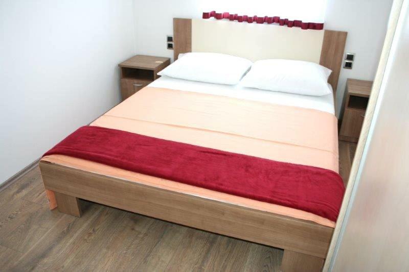Lucija Apartments Vrh  Ngoại thất bức ảnh